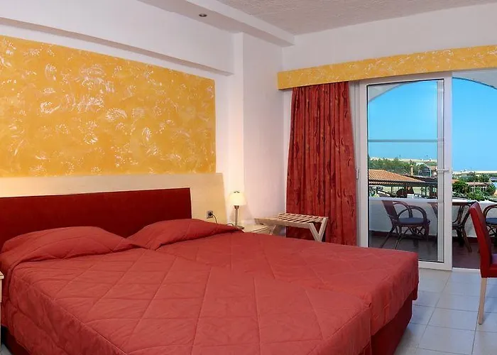 克林比亚骄阳酒店 3*