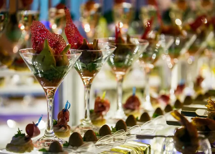 克林比亚骄阳酒店