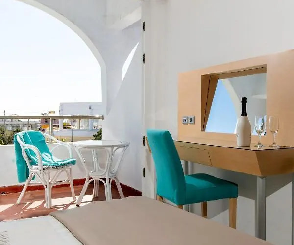 克林比亚骄阳酒店 3*