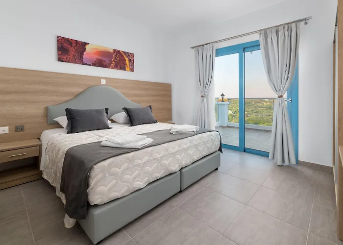 克林比亚骄阳酒店 3*