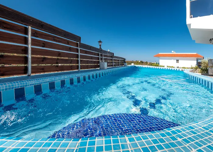 克林比亚骄阳酒店 3*