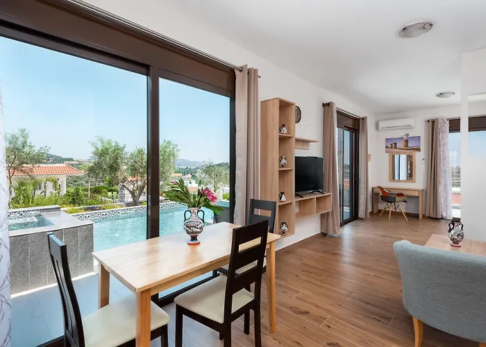 酒店 克林比亚骄阳酒店 3*