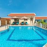 Sun Hotel 3*
